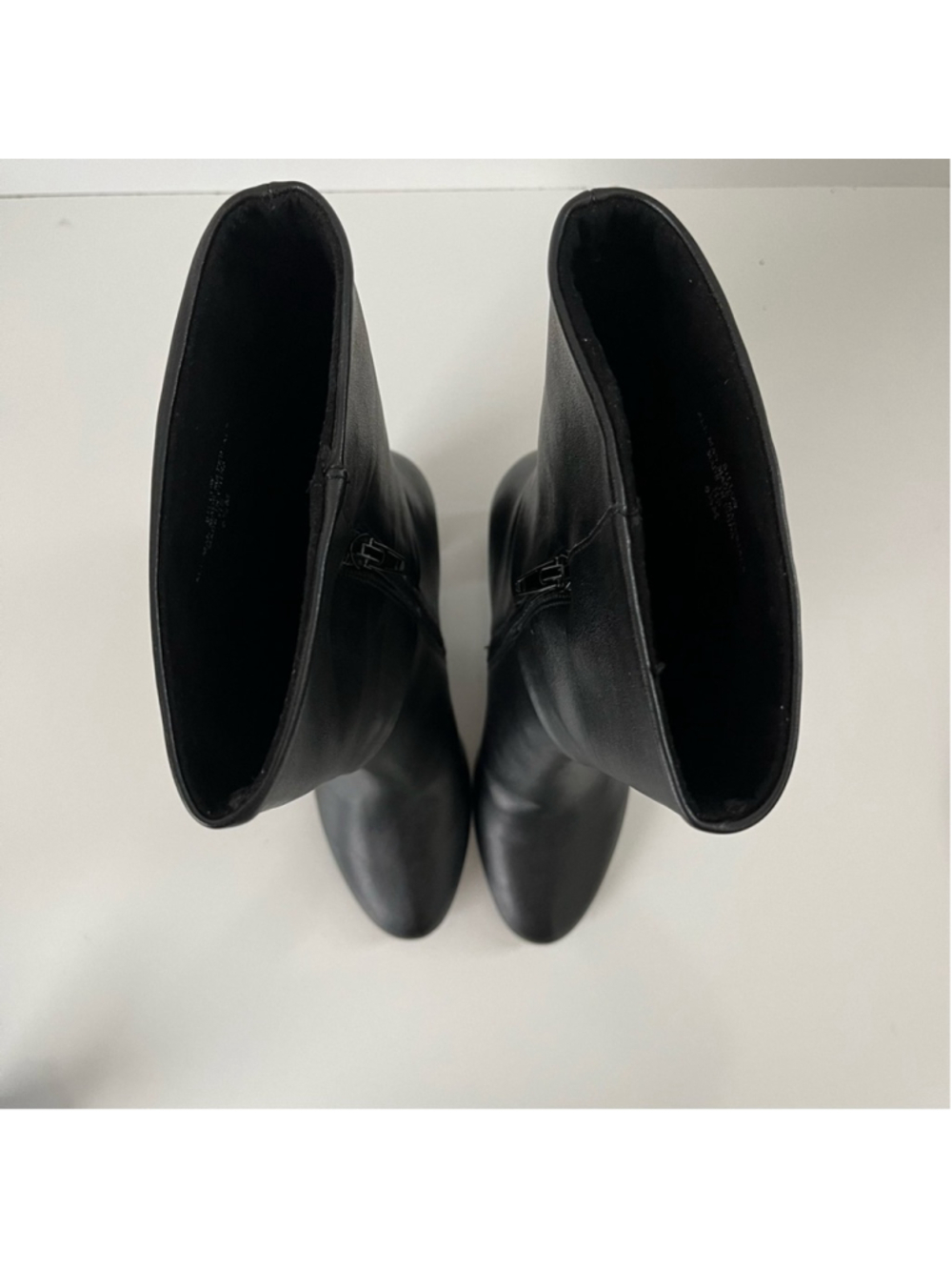 CHARLES by Charles David Billow Faux Leather Block Heel Boot Black 6.5 - Picture 5 of 15